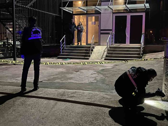 Restoranda "Hesap" Kavgası: 4 Yaralı