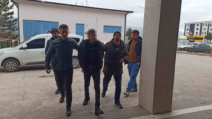 Konya’da Uyuşturucu Ticaretinden Aranan Şahıs Yakalandı
