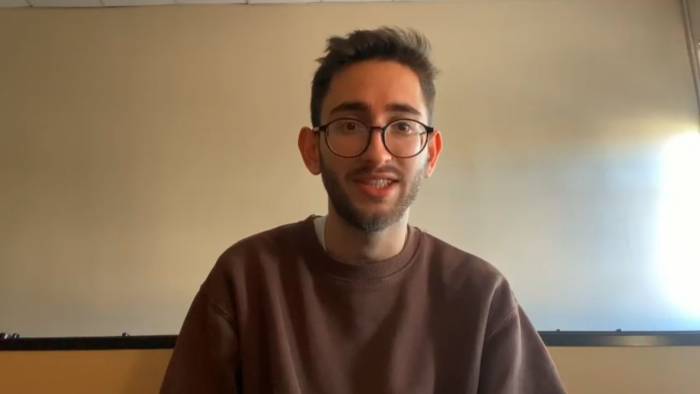 Sarıyer’de Ev Sahibi Kadının Sopa İle Saldırdığı Genç O Anları Anlattı