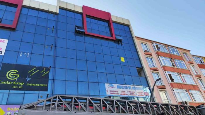 Evlenme Vaadiyle Dolandırılan Adam İntihara Kalkıştı