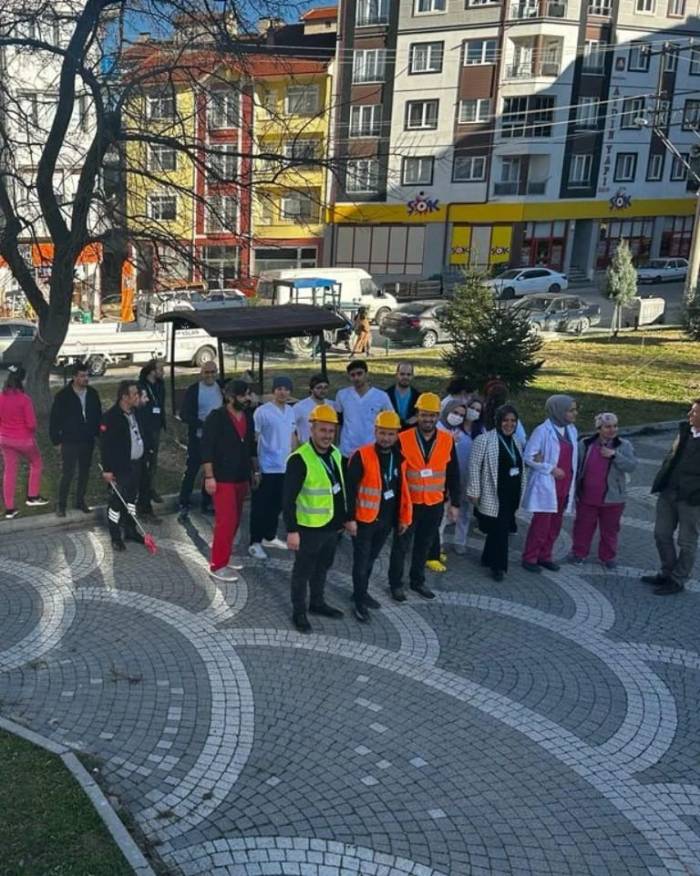 Ağız Diş Sağlığı Uygulama Ve Araştırma Merkezinde Deprem, Yangın Ve Bina Tahliye Tatbikatı