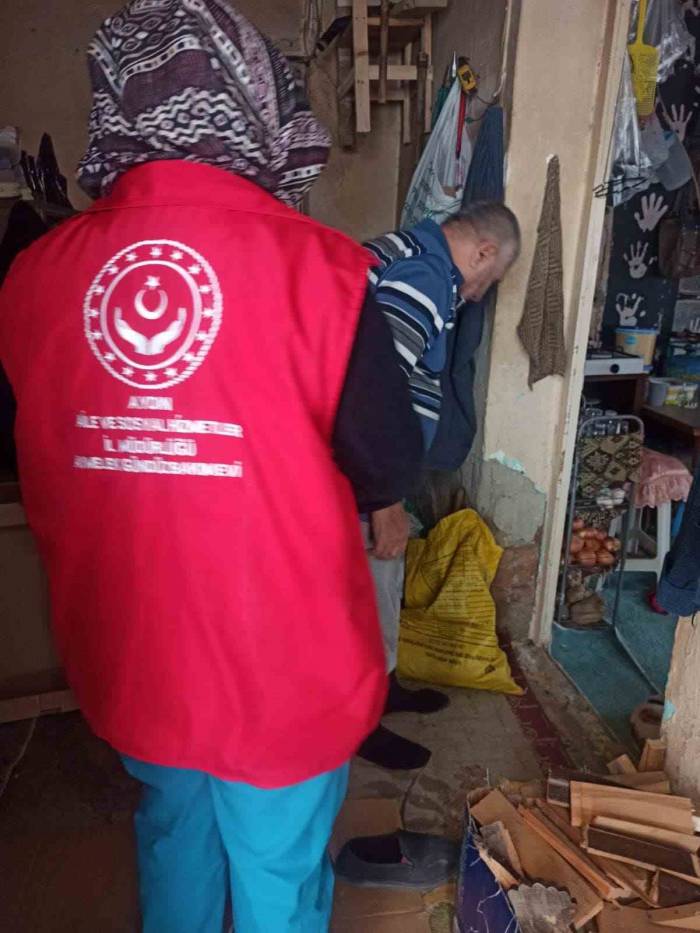 Aymelek Derneği 15 Yıldır İnsanlara Umut Oluyor