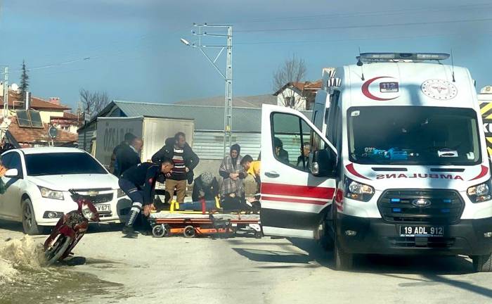 Elektrikli Bisiklet Park Halindeki Otomobile Çarptı