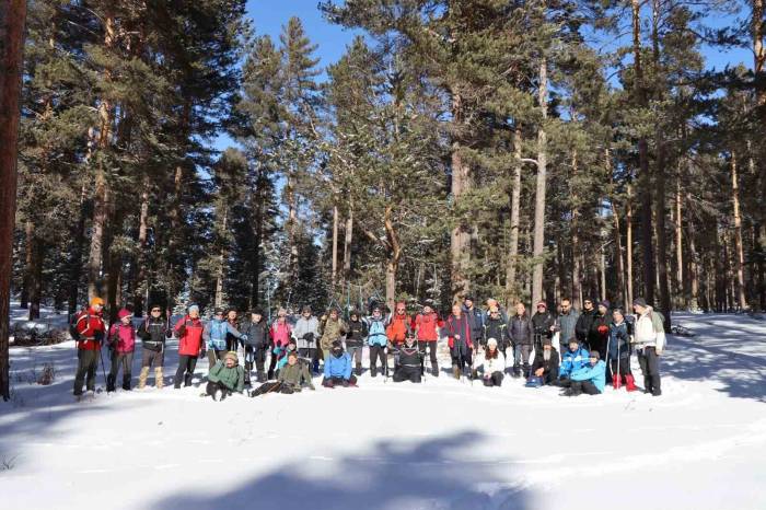 Doğaseverler Sarıkamış Şehitleri Anısına Yürüdü