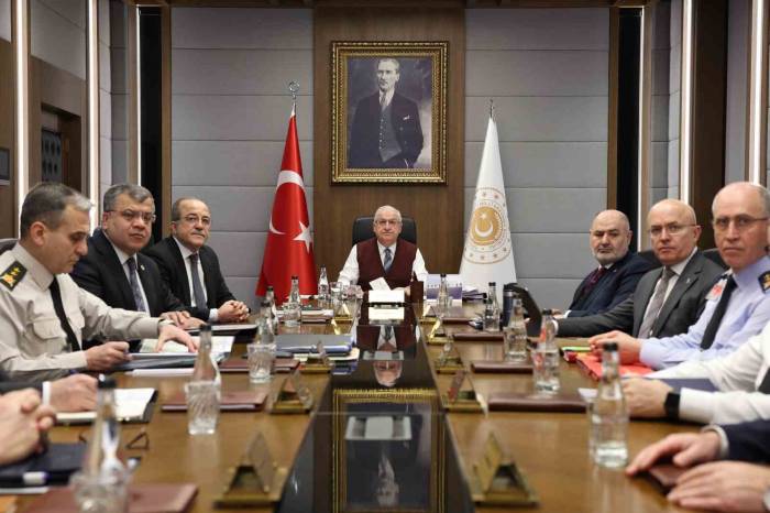 Bakan Güler: "78 Hedef İmha Edildi, 77 Terörist Etkisiz Hale Getirildi"