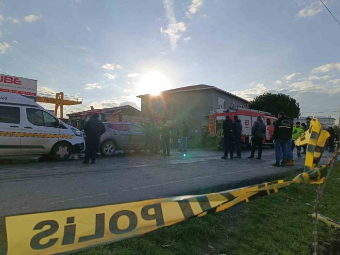 Sultanbeyli’de İşçilerin Kaldığı Konteynerde Yangın: 3 Kişi Hayatını Kaybetti