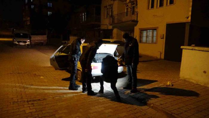 Tabancayla Sırtından Vurulan Şahıs Yaralı Halde 70 Kilometre Araç Kullandı