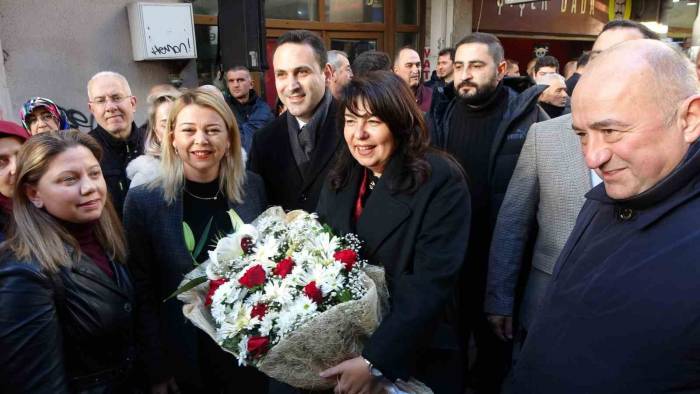 Ak Parti’nin Çanakkale Belediye Başkan Adayı Jülide İskenderoğlu’ndan İddialı Başlangıç