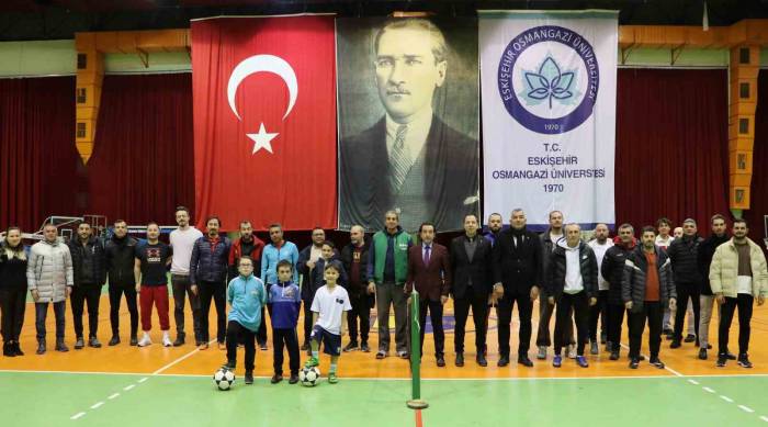 Esogü 2024 Kurumlar Arası Ayak Tenisi Turnuvası Başladı