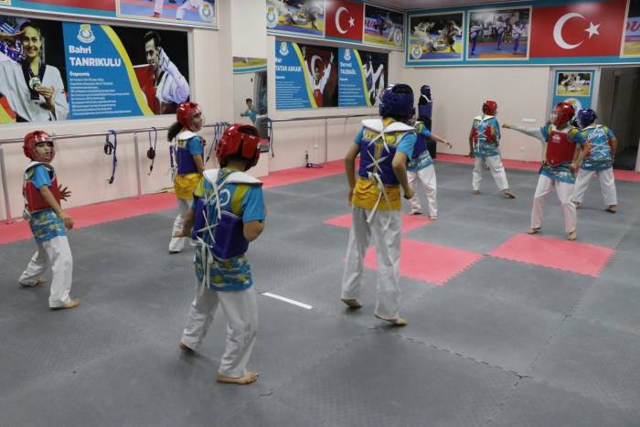 Gençler Spor Alışkanlığı Kazanıyor