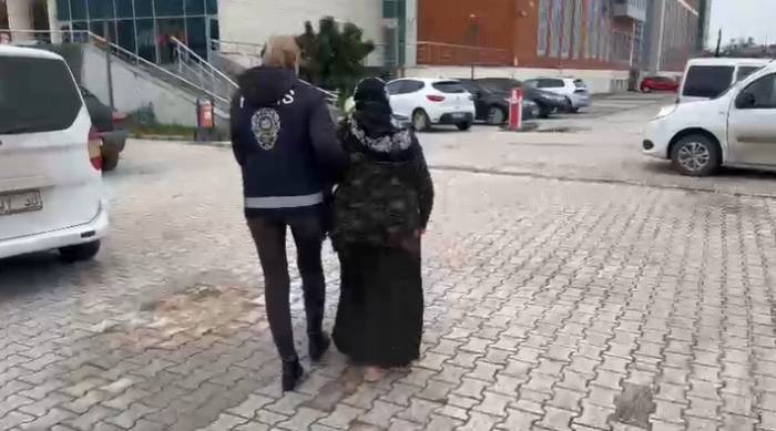 Komşusunun Altınlarını Çalan Kadın Gözaltına Alındı