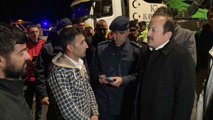 Vali Pehlivan’dan Kaza Açıklaması: "9 Vatandaşımız Hayatını Kaybetti, 30 Vatandaşımız Da Yaralı"