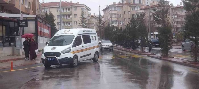 Niğde’de Bıçaklı Kavga: 1 Yaralı