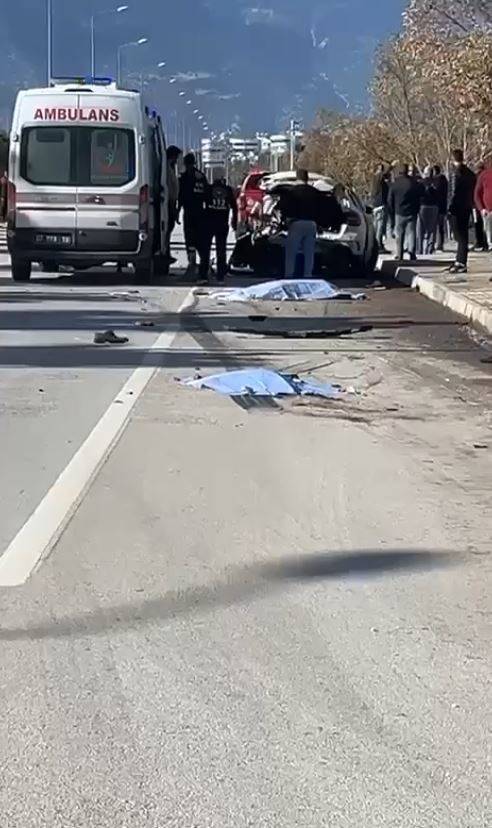 Antalya’da Beton Mikserinin Çarptığı Adam Feci Şekilde Can Verdi