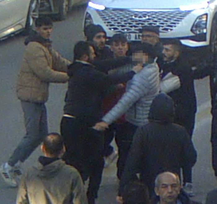 Maç Çıkışı Yan Bakma Kavgasında Yaralanan Genç Baba Yaşam Mücadelesi Veriyor