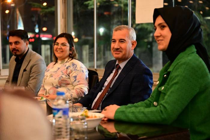 Çınar, “Hepimizin Ortak Davası Milletimize Hizmettir”