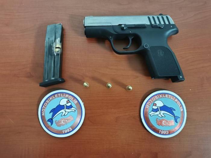 Elazığ’da Polis Suçlulara Göz Açtırmıyor: 14 Tutuklama