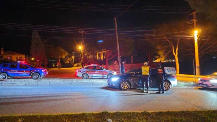 Çeşme’de Son 1 Haftada Aranan 56 Kişi Yakalandı