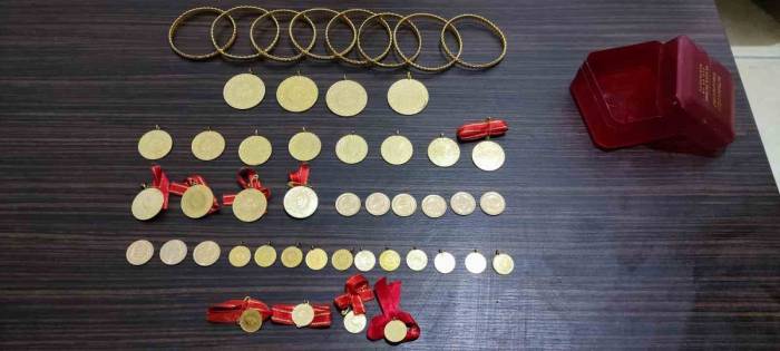 Yaşlı Çifti 15 Milyon Dolandıran Şahısları Jandarma Ekipleri Ayak İzlerini Takip Ederek Yakaladı: 3 Gözaltı