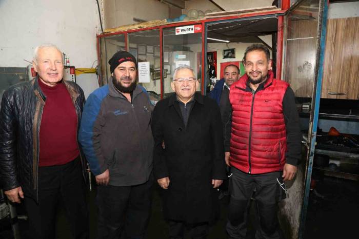 Esnaf Dostu Başkan Büyükkılıç, Sanayi Esnafını Ziyaret Etti