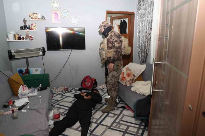 Mersin’de ’torbacı’ Operasyonu: 21 Gözaltı