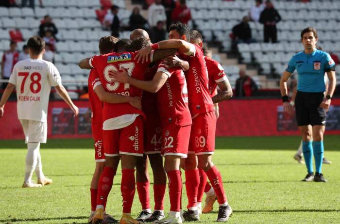 Ziraat Türkiye Kupası: Antalyaspor: 2 - Pendikspor: 1 (Maç Sonucu)