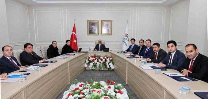 Deprem Konutlarının Alt Ve Üst Yapı Çalışmaları Konuşuldu