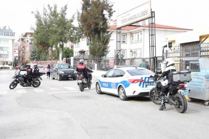 Okul Çevreleri Ve Servisler Denetlendi