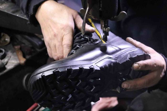 Bolulu Vatandaşlar En Çok Ayakkabılardan Şikayetçi