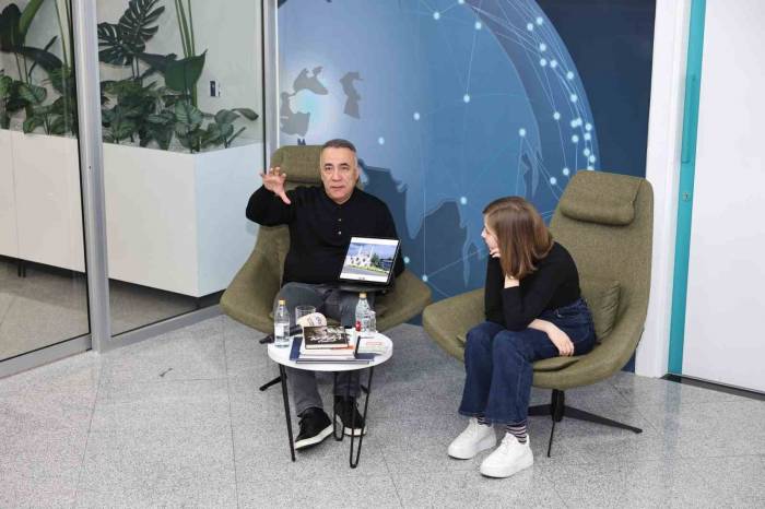 Sultangazi Belediye Başkanı Dursun: “Gençlerimizin Düşüncesi, Bakış Açısı Bizim İçin Her Şeyden Kıymetli”