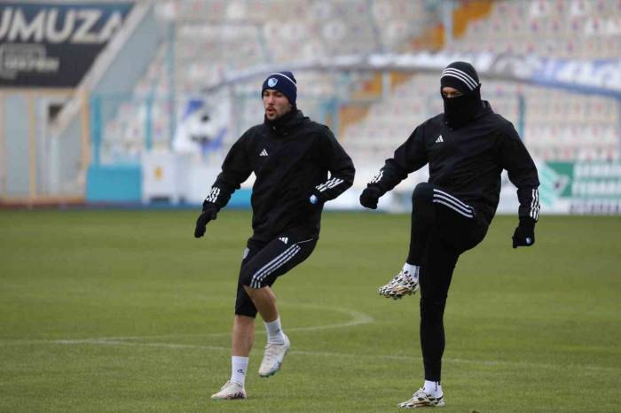 Erzurumspor Fk Hedef 3 Puan