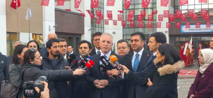 İstanbul’da 2 Milyon 985 Bin 983 Öğrencilerin Karne Heyecanı