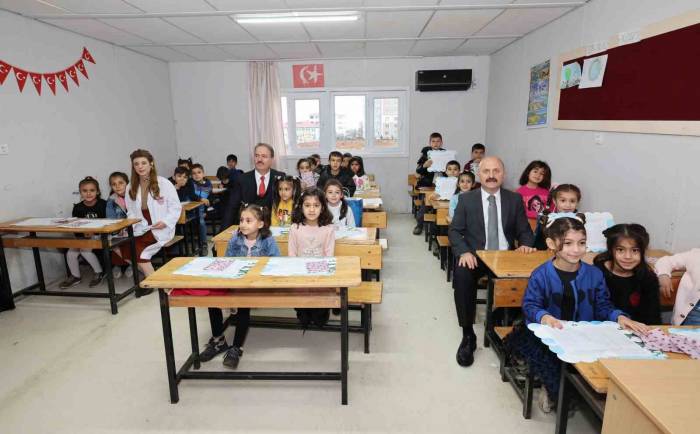 Adıyaman’da 160 Bin 500 Öğrenci Karnesini Aldı