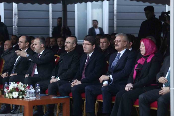 Bakan Tunç, "2023 Yılında 131 Bin 371 Sosyal İnceleme Raporu Hazırlandı"