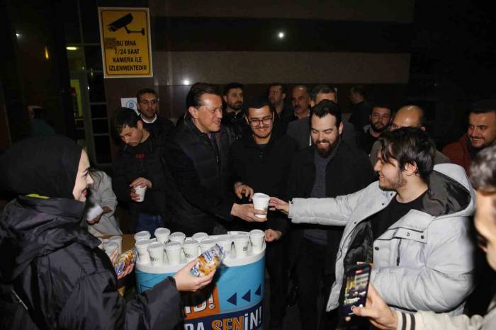 Hatipoğlu’ndan Öğrencilere Sıcak Sürpriz