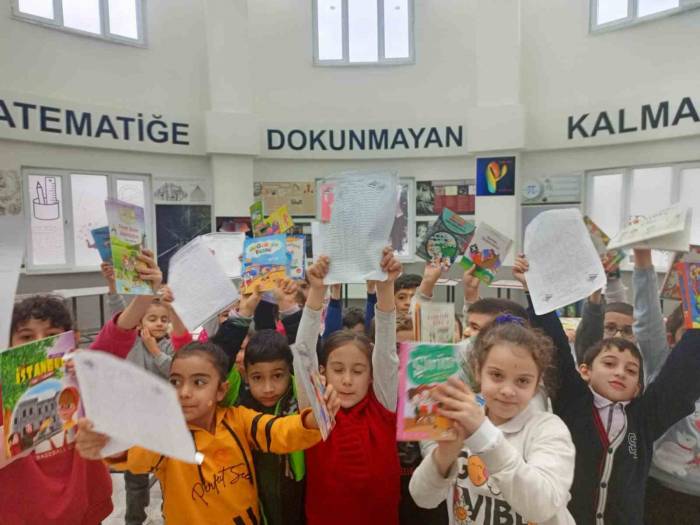 Karnesini Alan Çocuklar Matematik Müzesinde Bir Araya Geldi