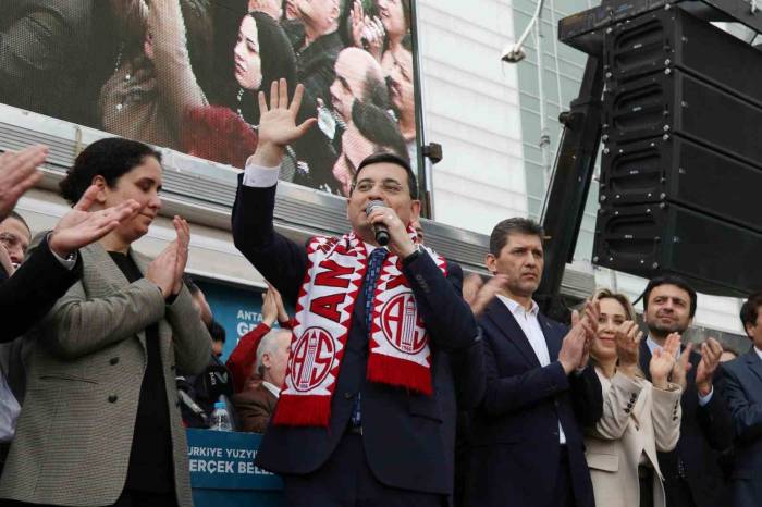 Tütüncü’ye Antalya’da Coşkulu Karşılama