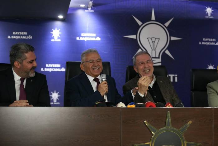 Başkan Büyükkılıç: "Birlik Ve Beraberlik İçerisinde Süreci Yöneteceğimizi, Bol Bol Hizmet Edeceğimizi Umuyorum"