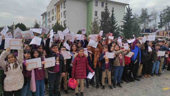 Şanlıurfa’da 747 Bin Öğrenci Karne Heyecanı Yaşadı