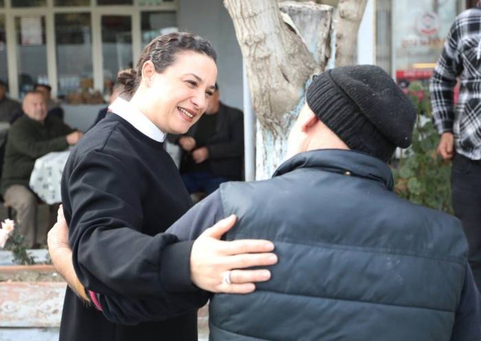 Selçuk Belediyesinden "Efeslim Kart" İle Emekliye Aylık Bin Lira Destek