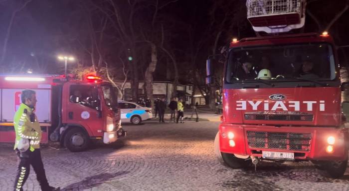 Apartman Boşluğuna Atılan Sigara Yangına Neden Oldu