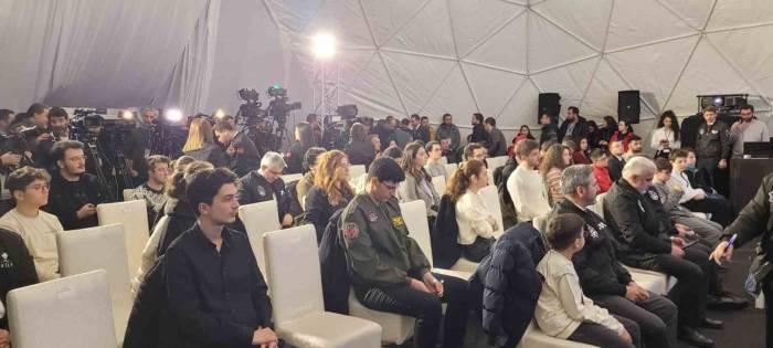 Türkiye Cumhuriyeti Tarihinde Bir İlk: Türk Astronot Alper Gezeravcı’nın Uzay Yolculuğu Başladı