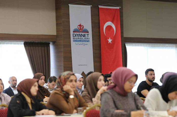 Türkiye Diyanet Vakfından ‘Sivil Toplum Okulu’ Projesi