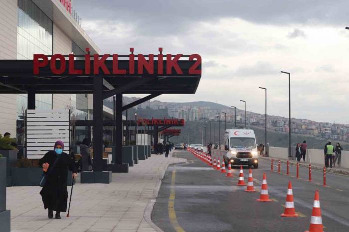 İzmir Şehir Hastanesinde Ulaşım Sorunu