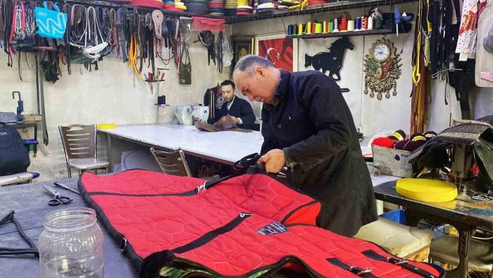 Konya’nın Son Saracı 55 Yıldır Sanatına Devam Ediyor