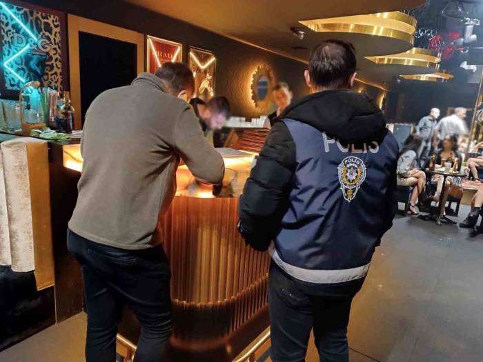 Manisa’da Aranan 10 Şahıs Yakalandı