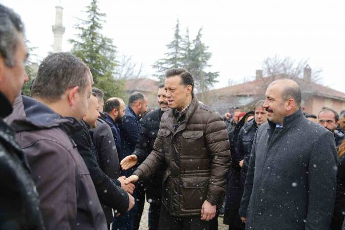 Hatipoğlu’na Davullu Zurnalı Karşılama