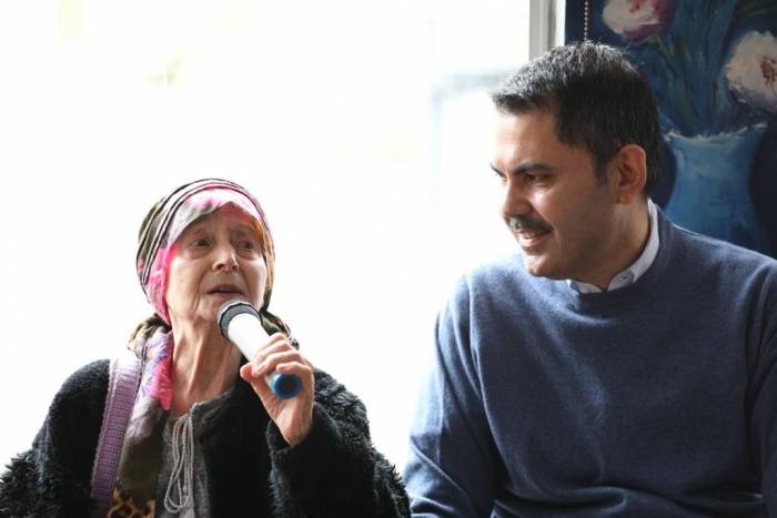 İbb Başkan Adayı Kurum’dan Yaşlılara Müjde: "İstanbul’un İki Yakasında Yaşam Merkezi Dediğimiz Projelerimizi Sizlere Sunacağız"