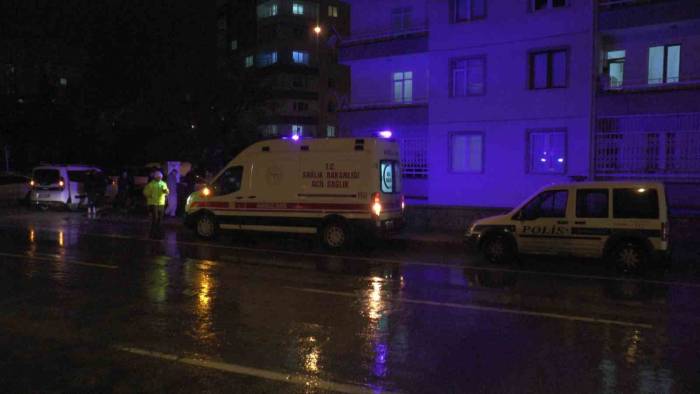 Kayseri’de Hafif Ticari Aracın Çarptığı Yaşlı Kadın Hayatını Kaybetti