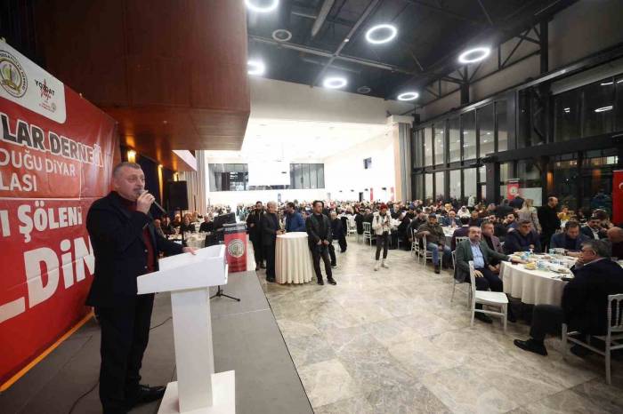 Birlik Ve Beraberlik Vurgusu